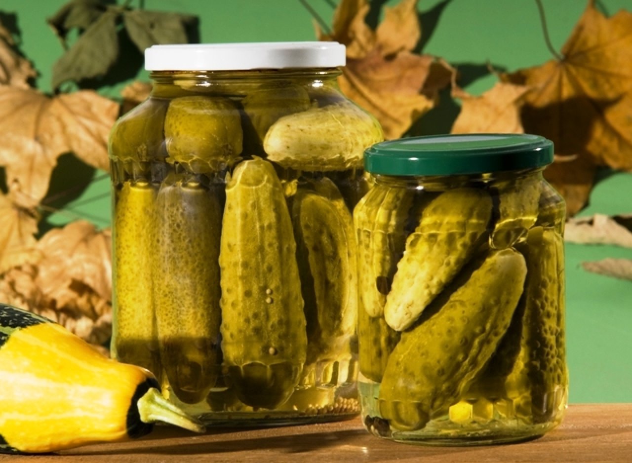 Соленые огурцы - часть русской национальной кухни Соленые огурцы - часть русской национальной кухни
